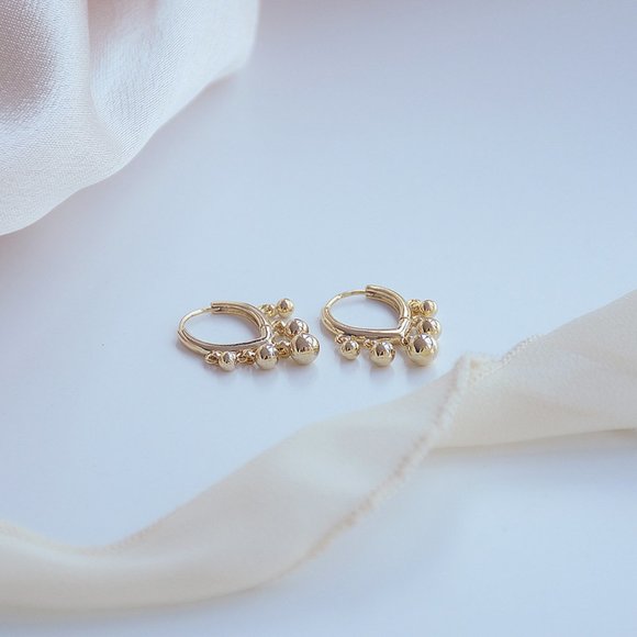 NEW 14K Gold Plated Bead Drop Huggie Hoop Earrings - Picture 8 of 8